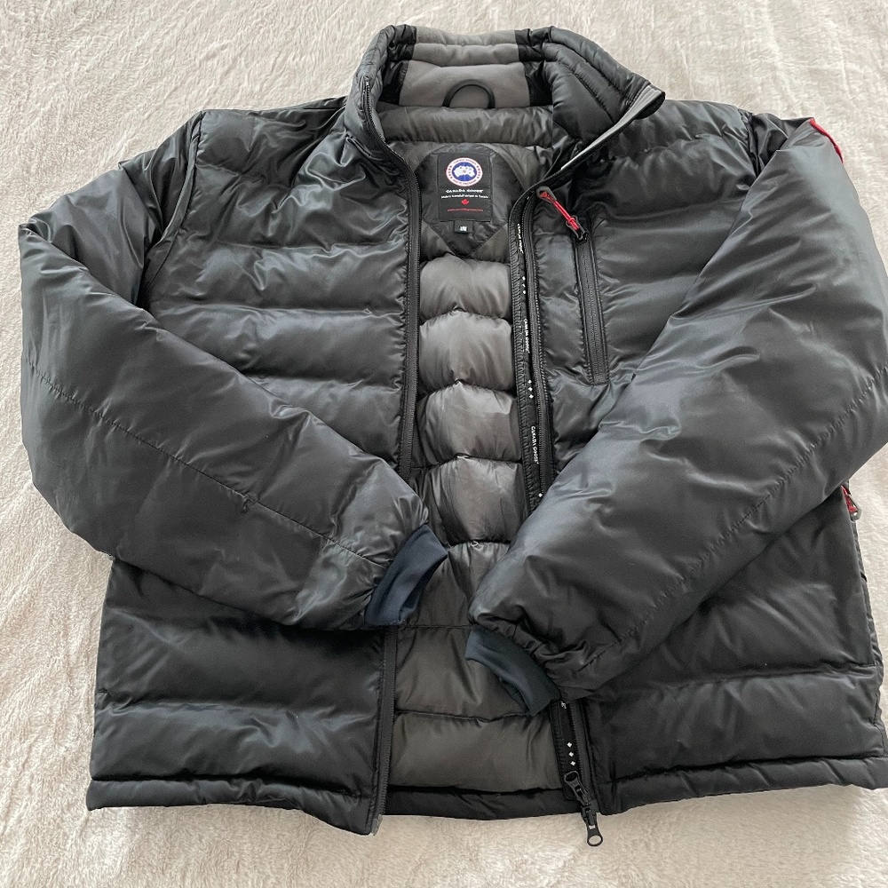 Canada Goose Men's Style 5056M Jacket Size M